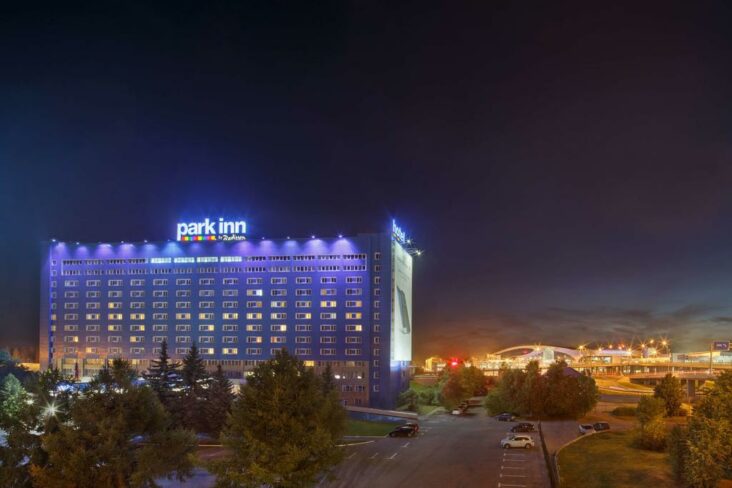 A Park Inn by Radisson Sheremetyevo Airport Moscow, egyike a Sheremetyevo repülőtér közelében található szállodáknak.