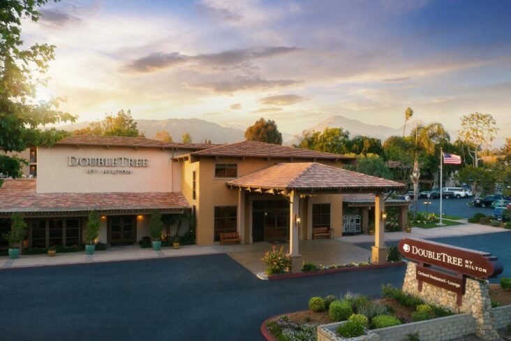 The DoubleTree by Hilton Claremont, one of the hotels in Claremont, CA.