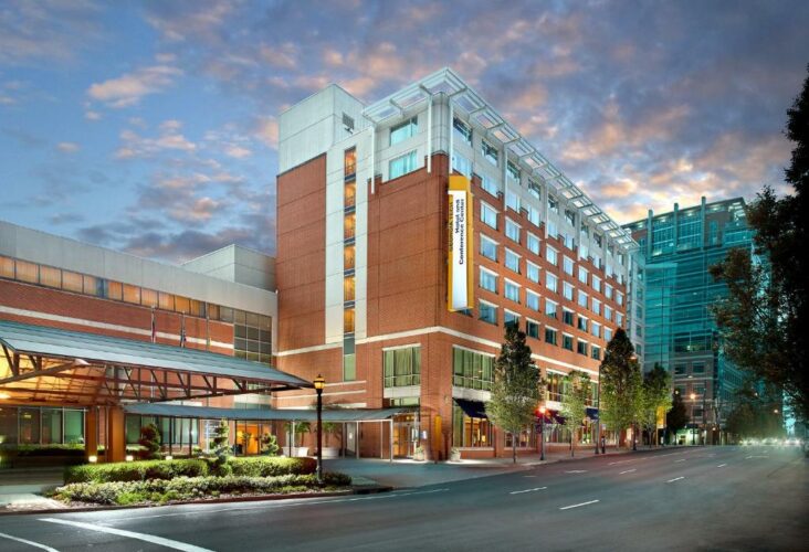 A Georgia Tech Hotel & Conference Center, az egyik szálloda a Georgia Tech közelében Atlantában.