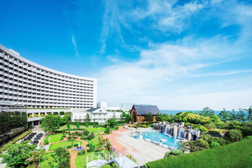 The Sheraton Grande Tokyo Bay Hotel, one of the hotels near Tokyo Disneyland.