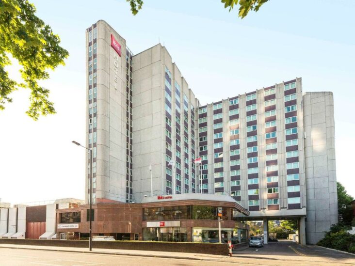 The ibis London Earls Court, one of the hotels near Fulham Broadway Station in London.