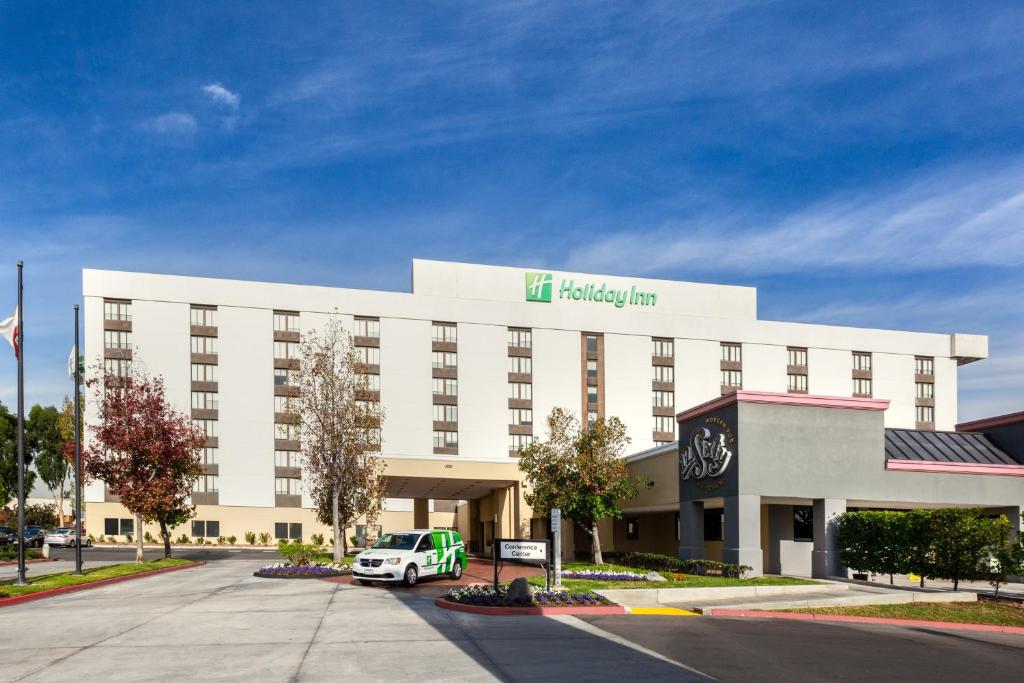 The Holiday Inn La Mirada Near Anaheim, one of the hotels near Biola University.