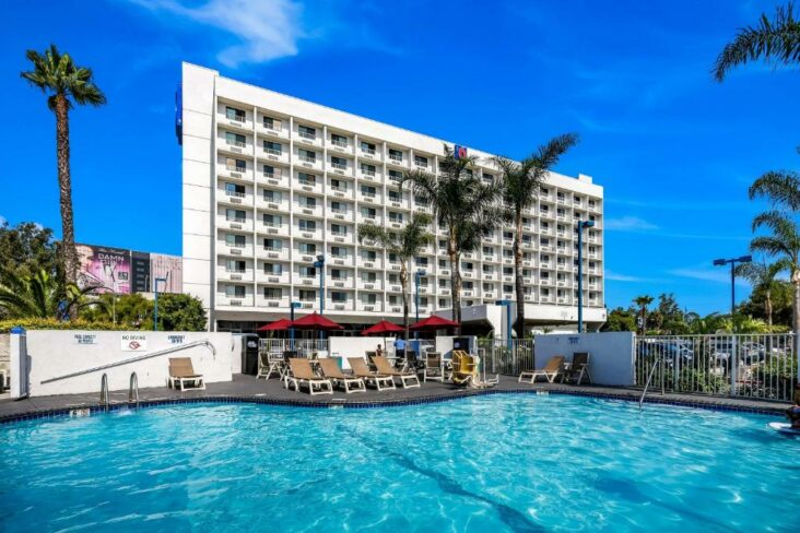 The Motel 6 - Los Angeles - LAX, one of numerous hotels in Inglewood, CA.