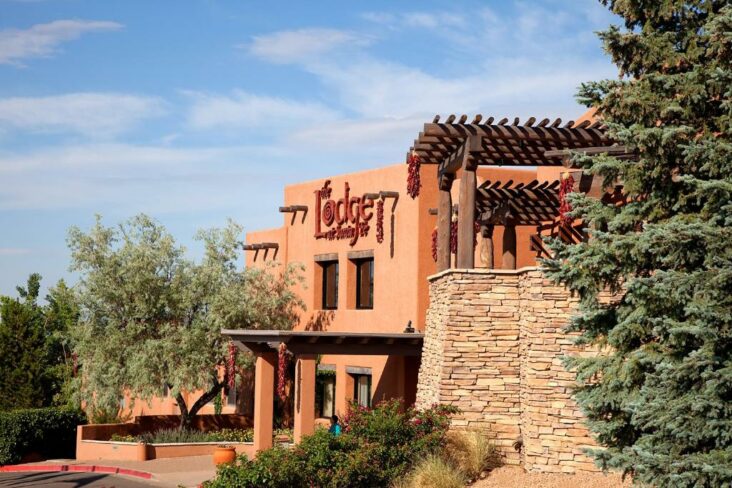 The Lodge at Santa Fe, one of numerous hotels in Santa Fe, New Mexico.