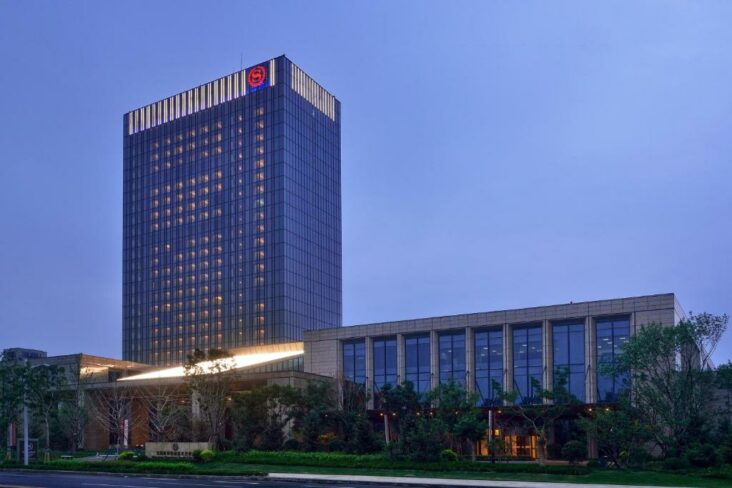 Khách sạn Sheraton Shenyang South City, một trong những khách sạn gần Sân bay Thẩm Dương ở Trung Quốc.