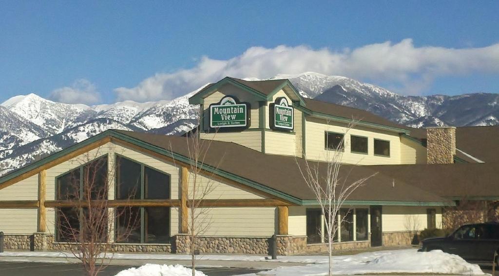 The MountainView Lodge and Suites, one of numerous hotels in Bozeman, Montana.