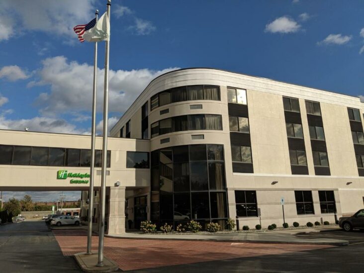 The Holiday Inn Champaign, one of numerous hotels in Champaign, Illinois.