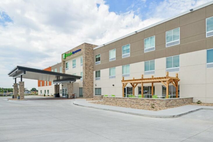 The Holiday Inn Express & Suites - Chadron, one of the hotels near Chadron Airport in Nebraska.