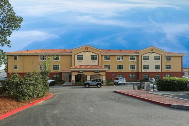 The Extended Stay America Suites - Los Angeles - Valencia, one of the hotele near CalArts in Santa Clarita.