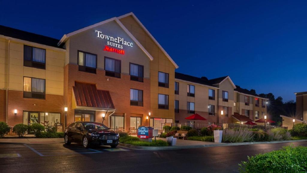 The TownePlace Suites Huntington, one of several hotels in Huntington, West Virginia.