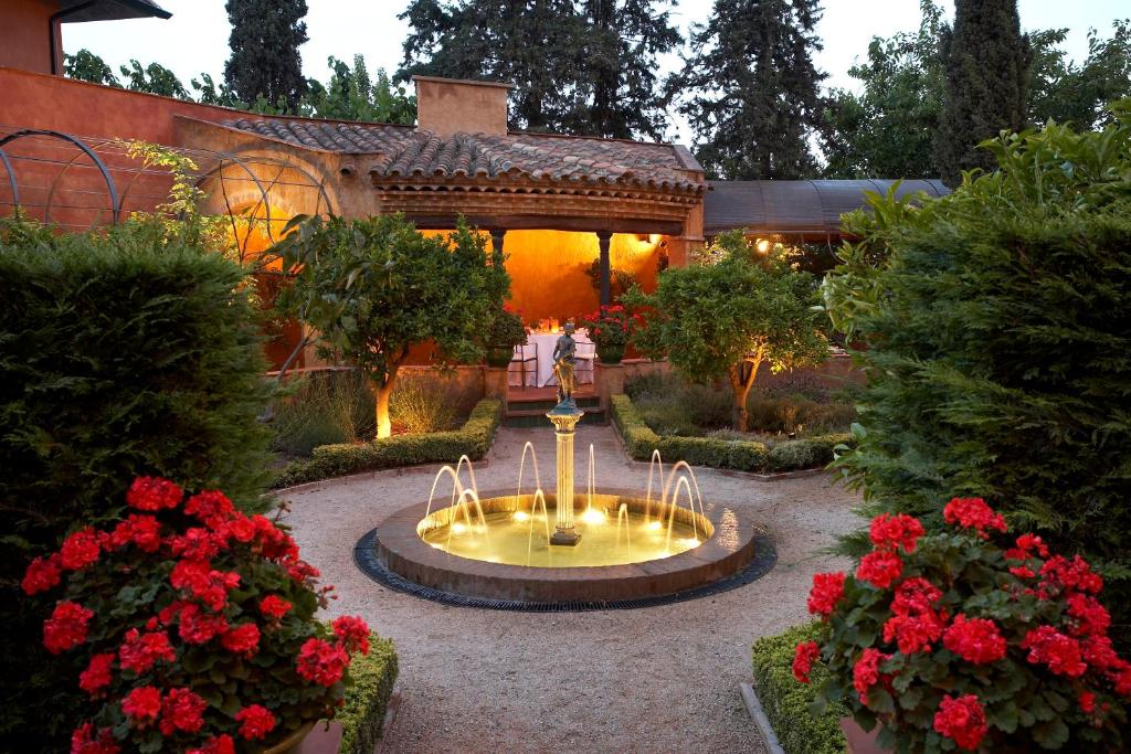 The gardens of the Hotel Mas La Boella, one of several hotels near Reus Airport in Spain.