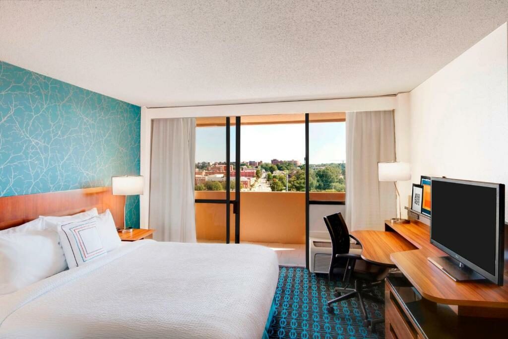 A room at the Fairfield Inn & Suites by Marriott Charlotte Uptown.