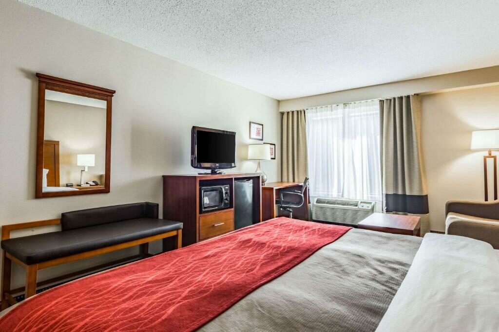 A room at the Comfort Inn & Suites Lookout Mountain.