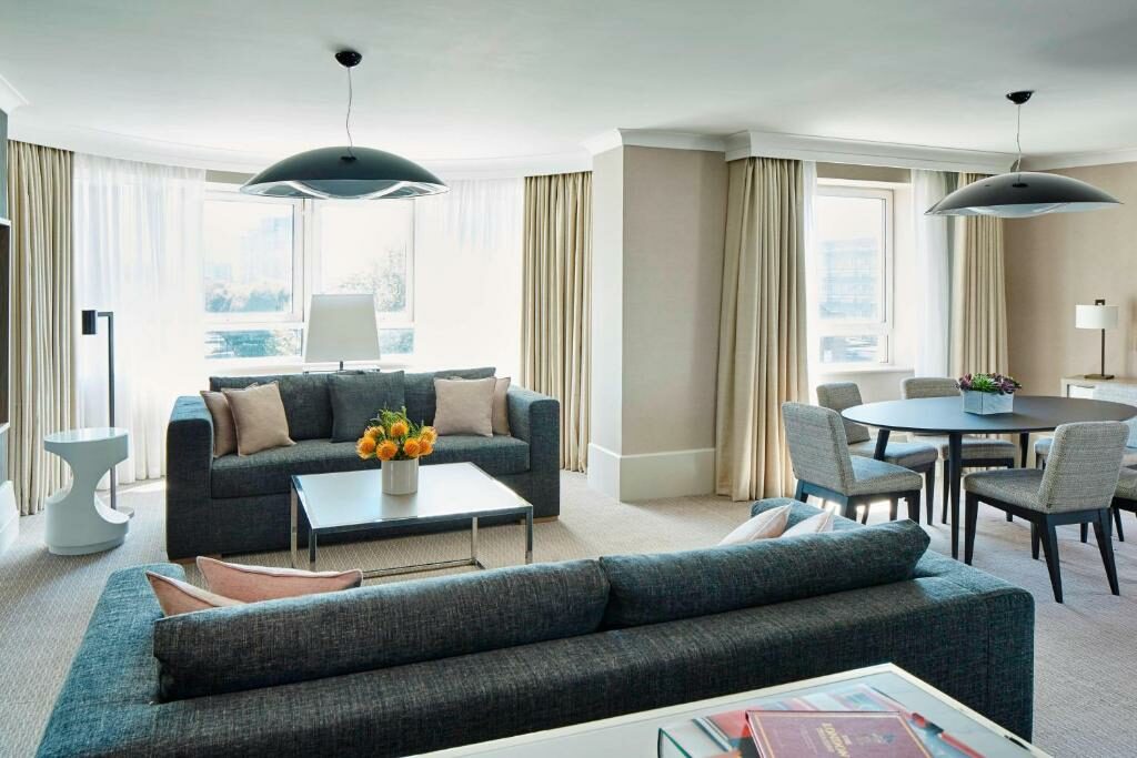 A suite at the London Marriott Maida Vale.