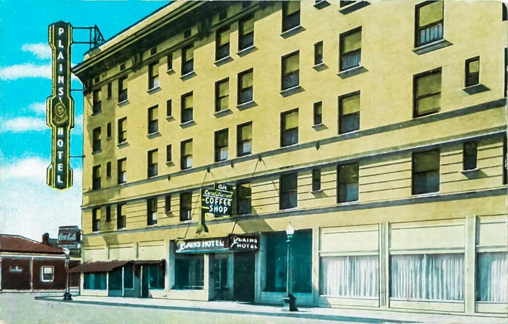 A vintage picture of The Plains Hotel.