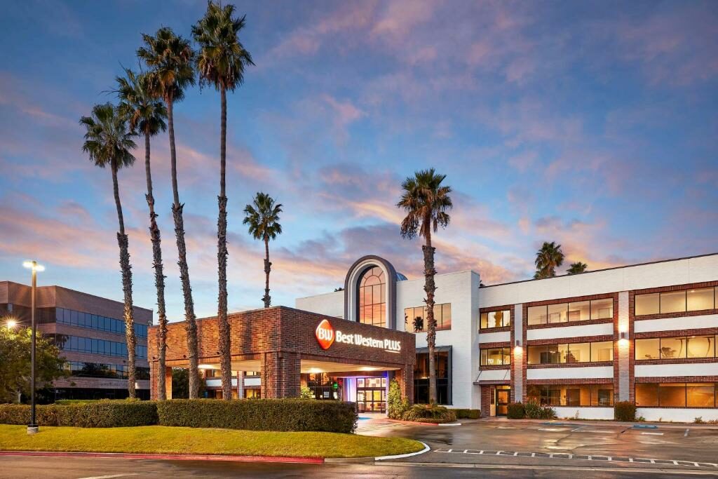 The Best Western Plus Meridian Inn & Suites Anaheim - Orange.